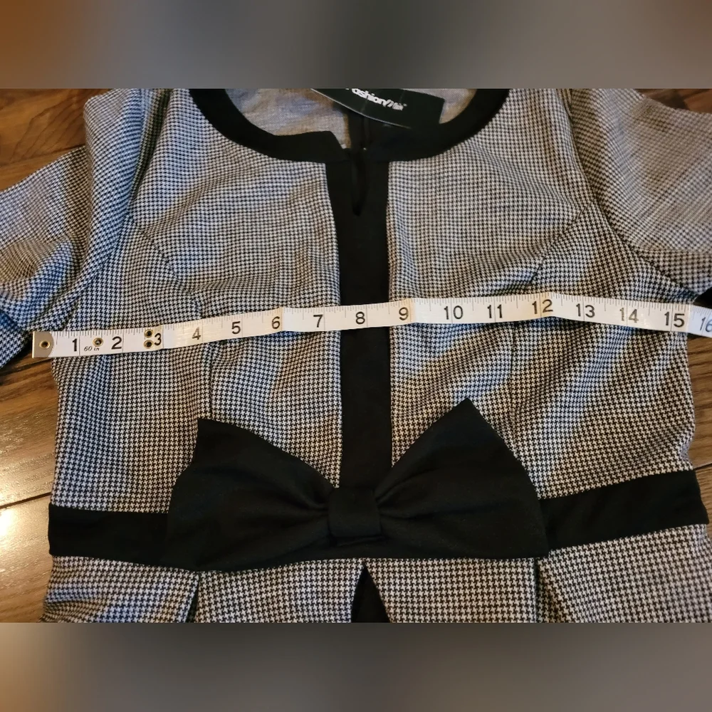 NWT Dress, Longer sleeves for Fall/Winter. - Picture 4 of 10